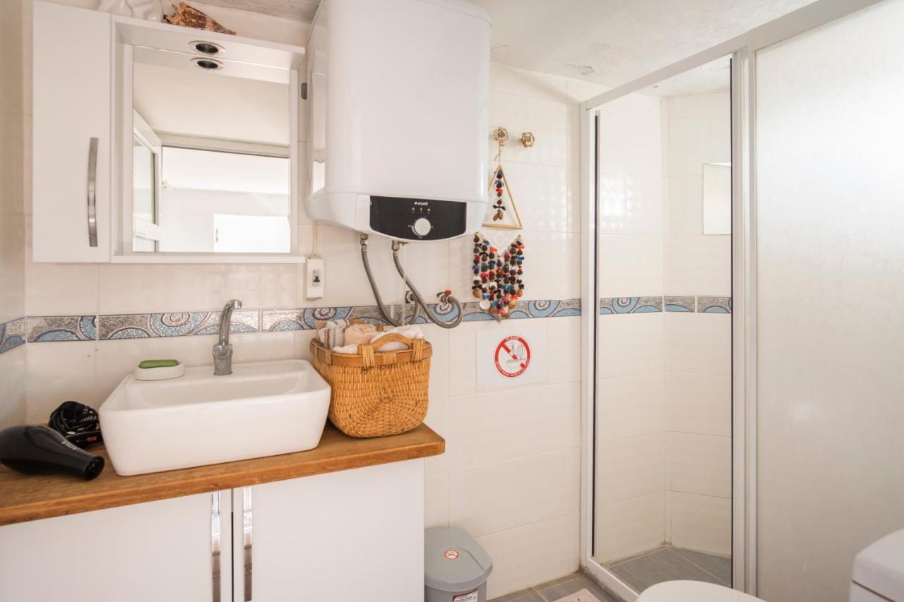 Central, Cozy, 15 Min Walk To The Beach, Fast Wi-Fi, Free Parking, 4Ppl Bodrum Exterior foto