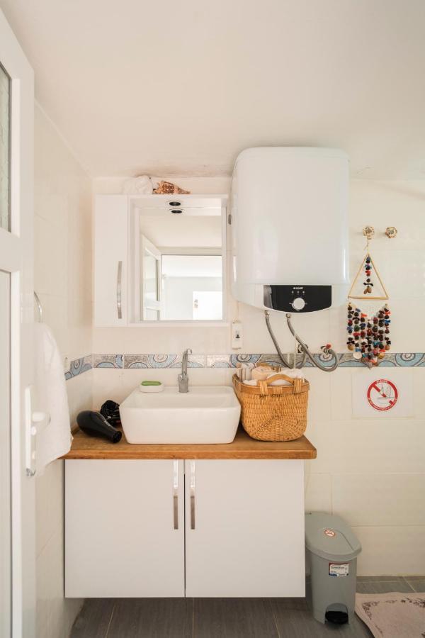 Central, Cozy, 15 Min Walk To The Beach, Fast Wi-Fi, Free Parking, 4Ppl Bodrum Exterior foto