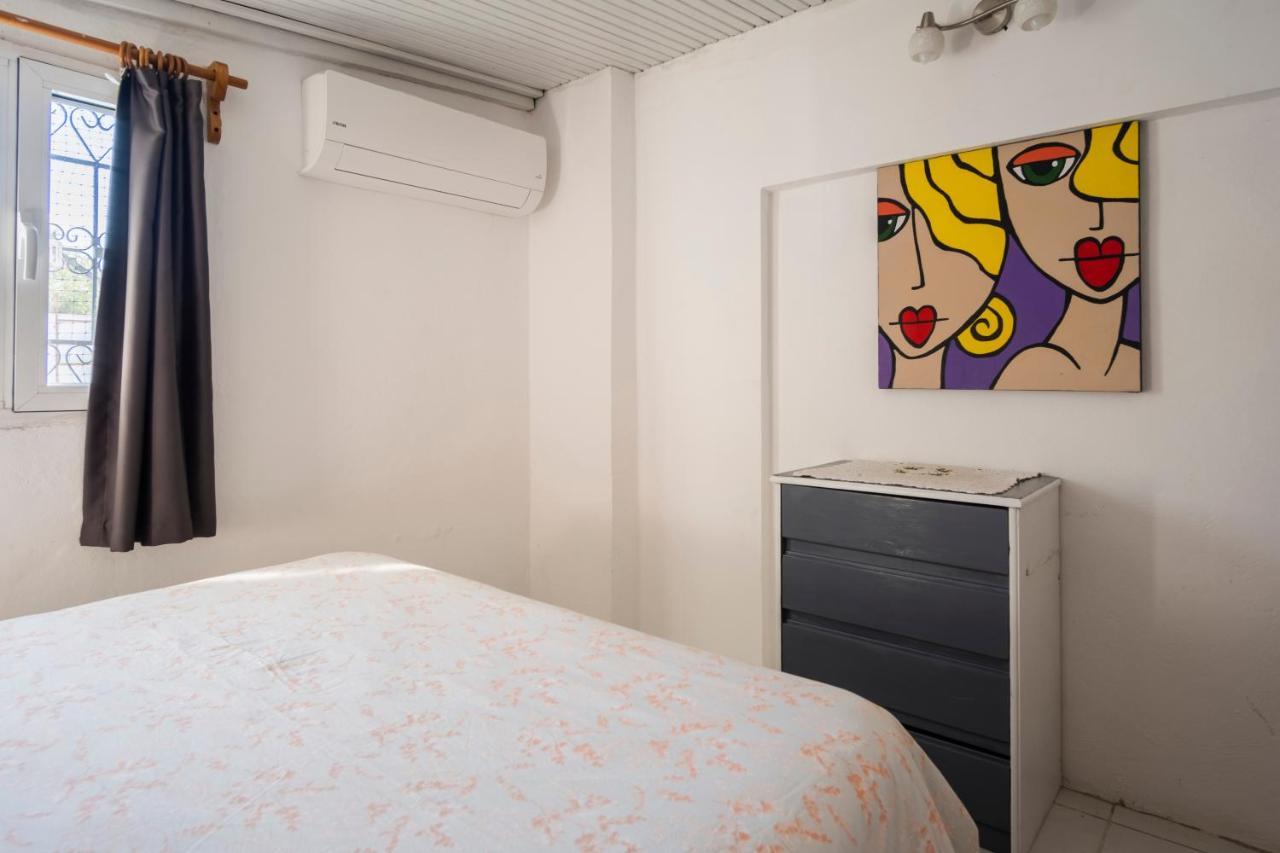 Central, Cozy, 15 Min Walk To The Beach, Fast Wi-Fi, Free Parking, 4Ppl Bodrum Exterior foto