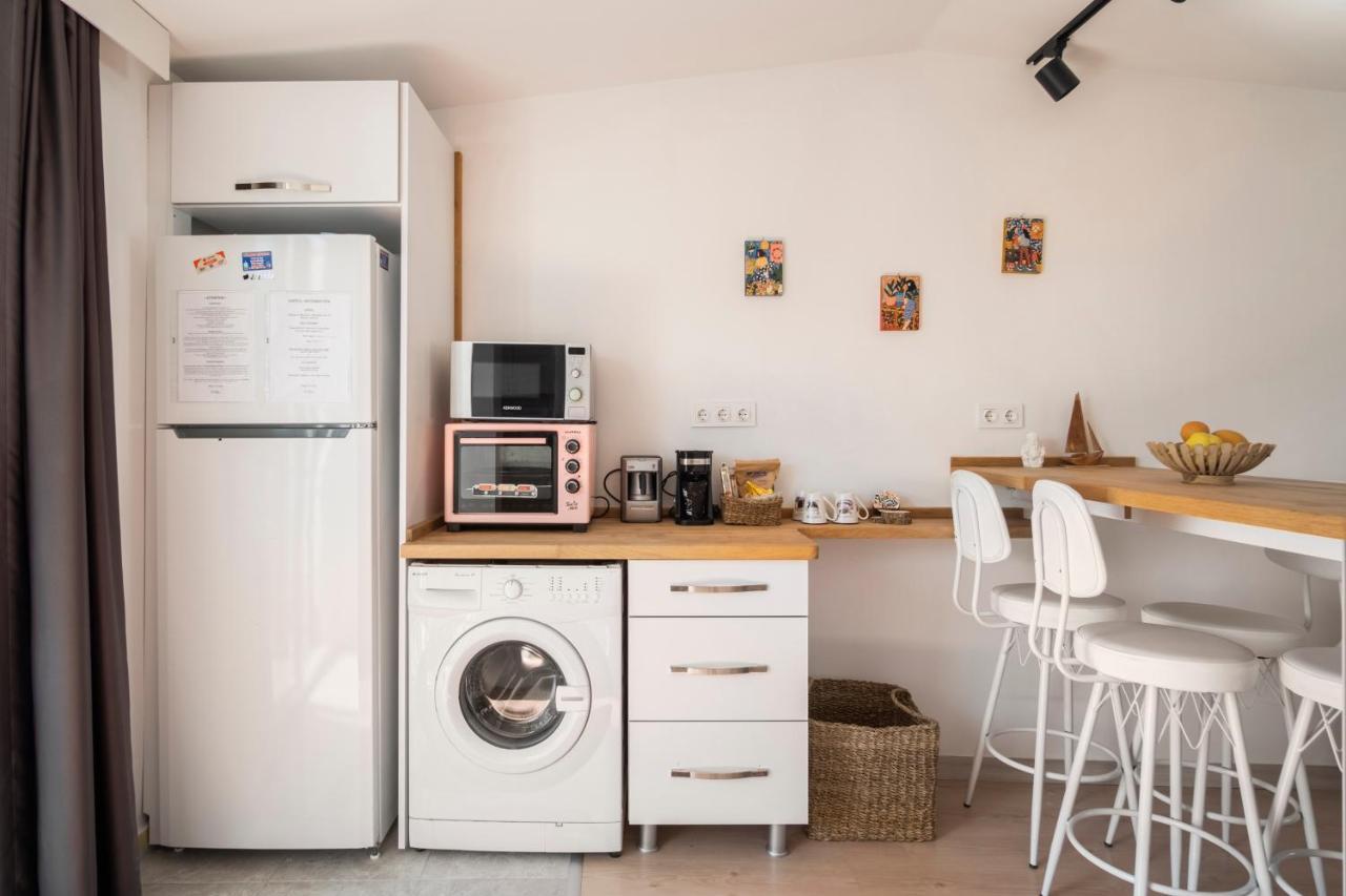 Central, Cozy, 15 Min Walk To The Beach, Fast Wi-Fi, Free Parking, 4Ppl Bodrum Exterior foto